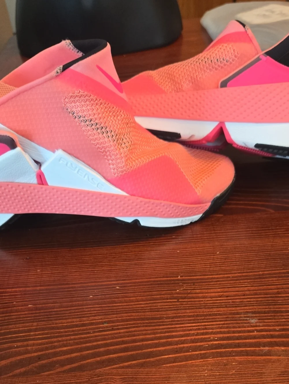 Nike Go Fly Ease Glaze Pink / Hyper Black Womens Size 7